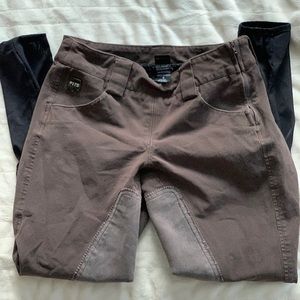 Fits full seat breeches